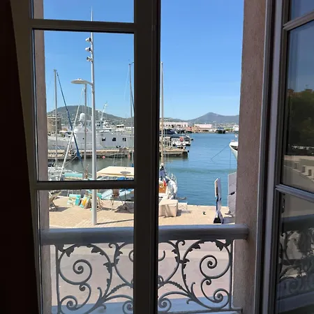Apartment Sur Le Port *
